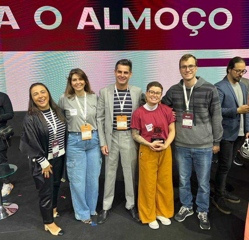 Acadêmica da Unimar ganha maratona empreendedora HackLab Fnesp