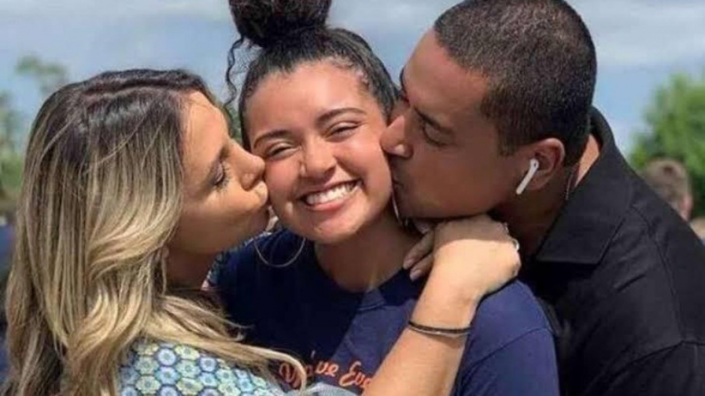 Filha de Carla Perez e Xanddy faz 20 anos; veja homenagens dos pais Filha de Carla Perez e Xanddy faz 20 anos; veja homenagens dos pais