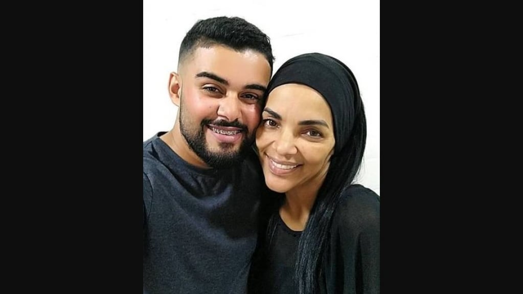 Após prisão de Flordelis, namorado posta trecho de música escrita por ela; veja Após prisão de Flordelis, namorado posta trecho de música escrita por ela; veja