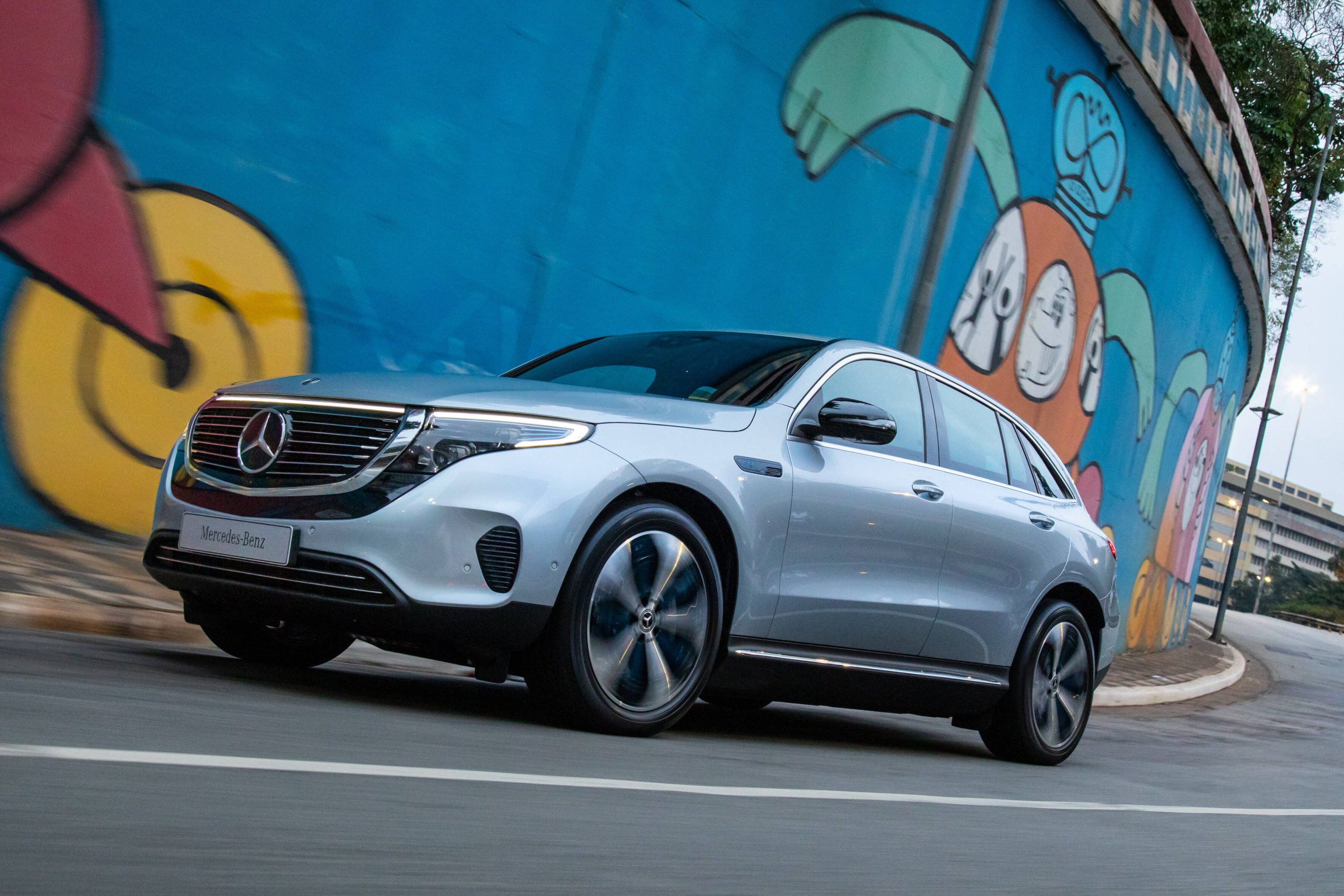 Mercedes-Benz EQC 400. Foto: Divulgação