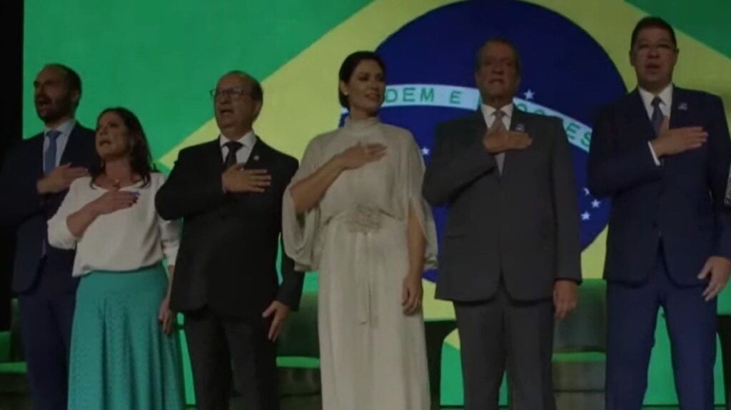 Michelle Bolsonaro toma posse como presidente do PL Mulher