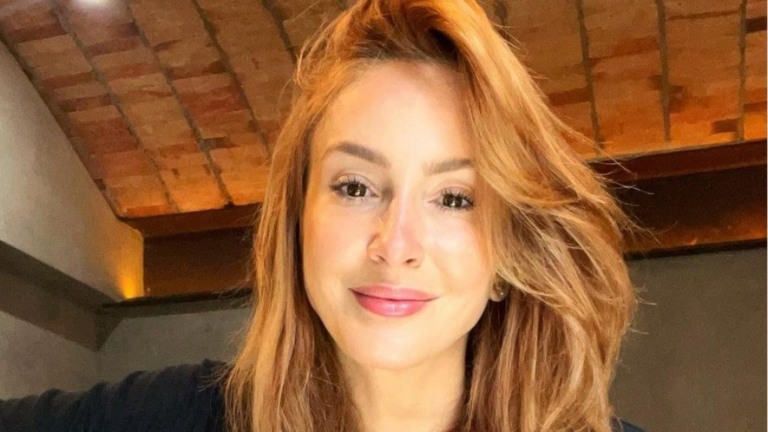 Claudia Leitte se torna primeira brasileira a se apresentar na Disney