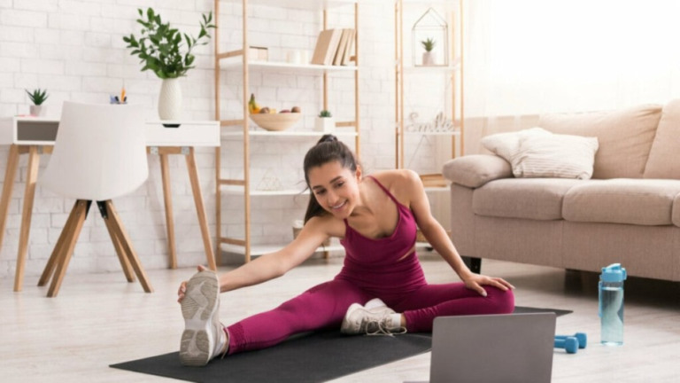 Laleska Diniz Saiba como fazer pilates em casa com segurança