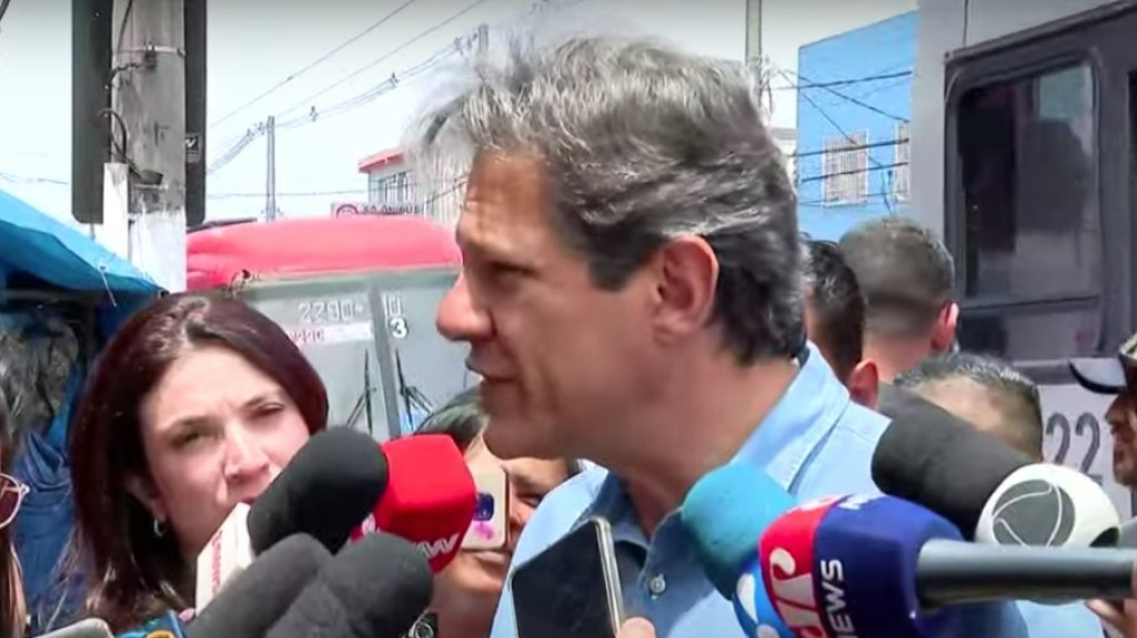 Após incidente com TarcÃsio, Haddad diz 'repudiar qualquer violência' Após incidente com TarcÃsio, Haddad diz 'repudiar qualquer violência'