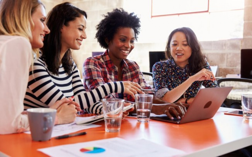 Empoderamento feminino avança também no ambiente corporativo Empoderamento feminino avança também no ambiente corporativo