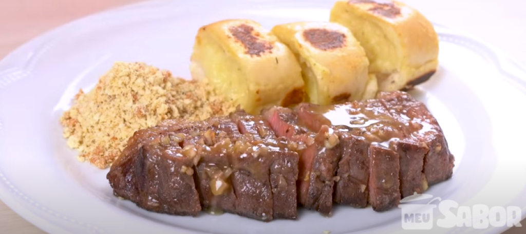 Picadinhos de carne frito na manteiga! Super suculento e saboroso!