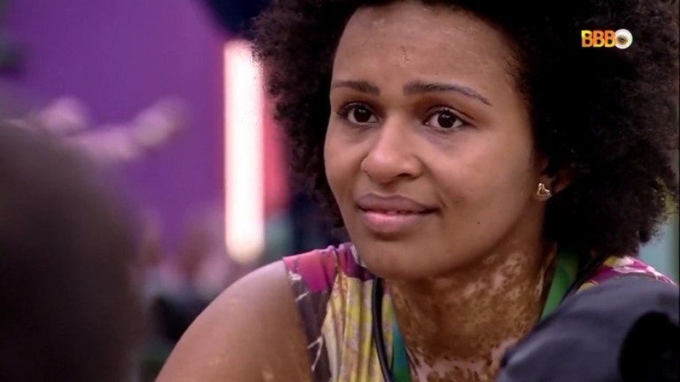 'BBB 22': reação de Jessi e Natália a cantoria de Tiago viraliza
