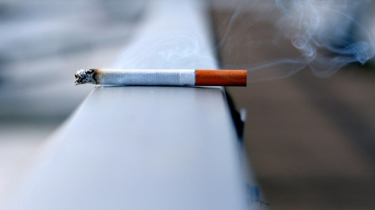 Estudo aponta que cigarro aumenta o risco para 56 doenças