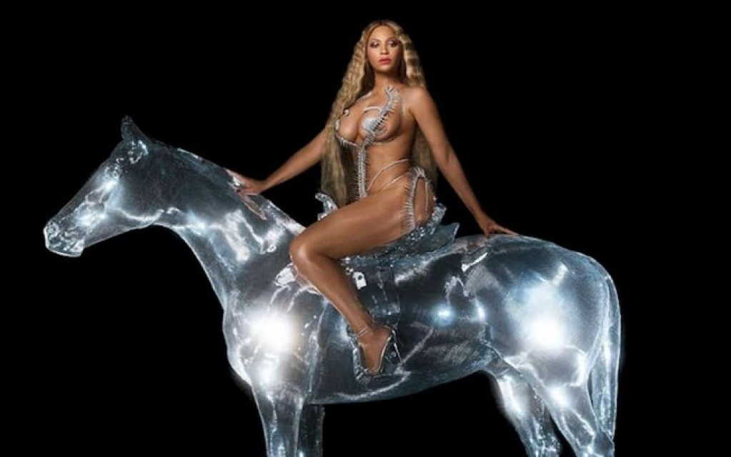 Beyoncé revela capa alternativa do seu novo EP "RENAISSANCE"