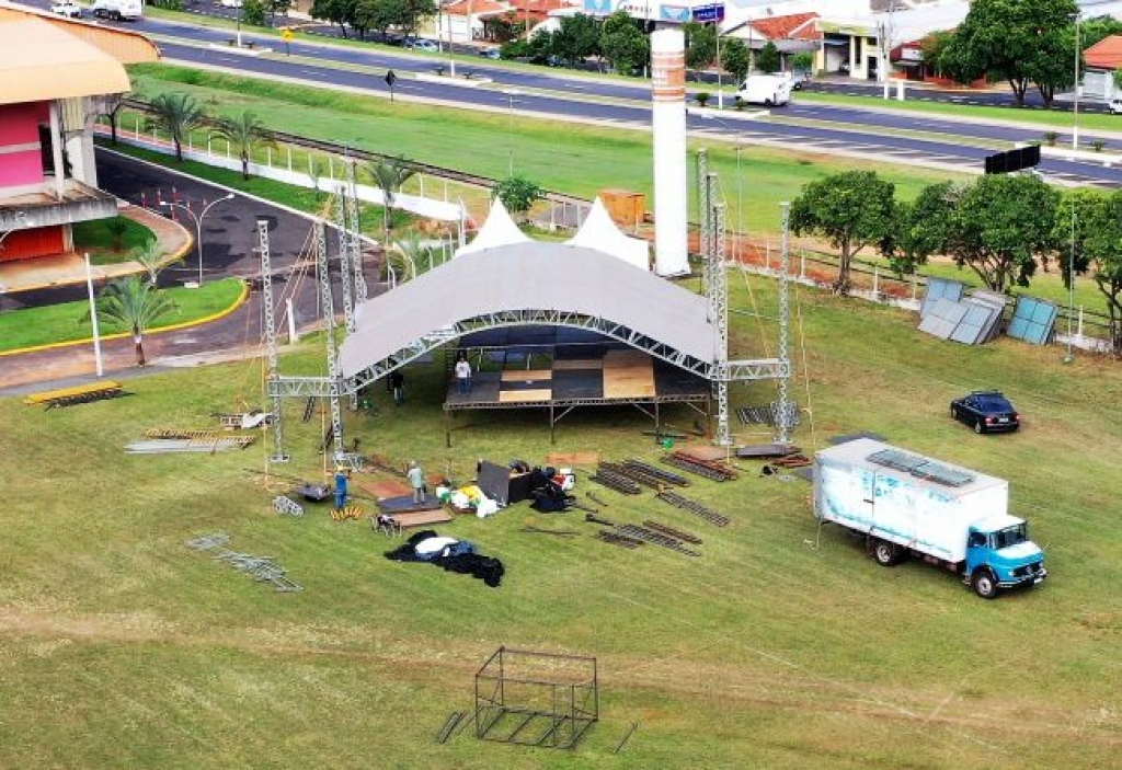 Pompéia monta megaestrutura para show de Barões da Pisadinha com entrada gratuita