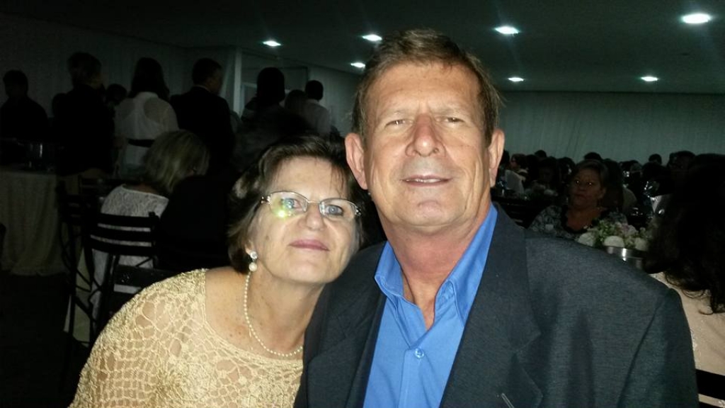 professor Ademir Oliveira com a esposa, Creusa