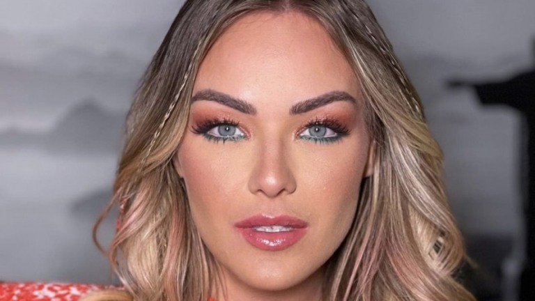 Bárbara Heck ironiza ataque de haters e diz: "Rejeitada é com j, tá?"