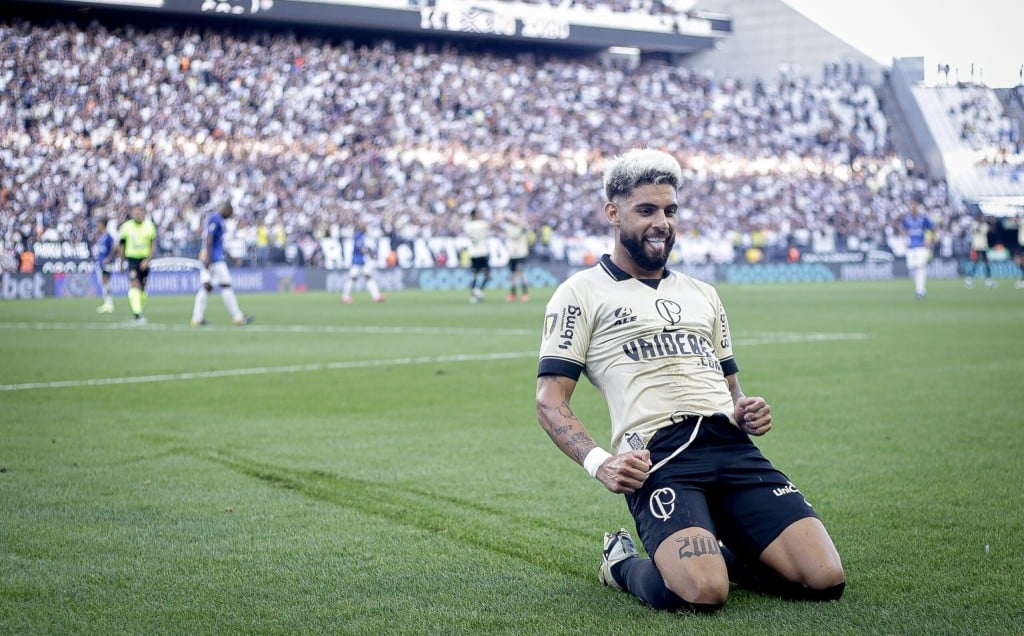 Corinthians marca no último minuto e vence o Santo André na Neo Química Arena