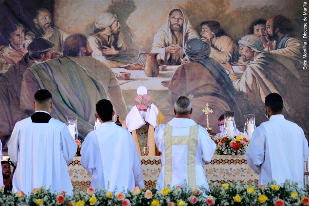 Corpus Christi terá celebração única com paróquias de Marília e arrecada alimentos