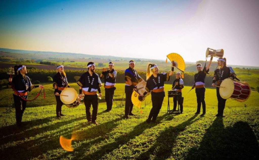 Virada Cultural de Marília faz segundo dia com teatro, música, arte e evento para crianças