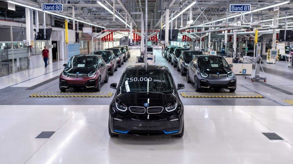 BMW encerra a produção do elétrico i3