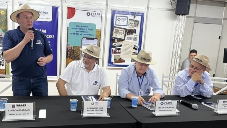 Crea-PR e entidades profissionais fortalecem conexões e atuação técnica no Show Rural 2024