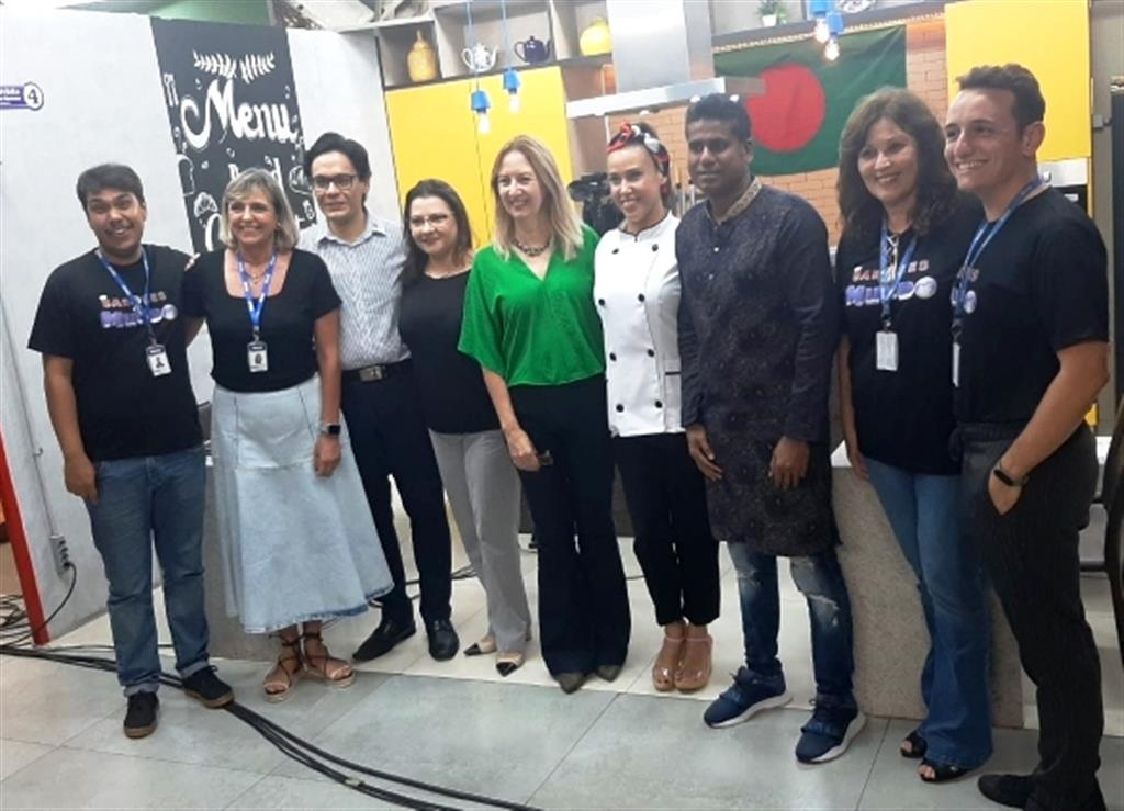 Chef de Bangladesh participa em projeto de gastronomia e integração em Marília