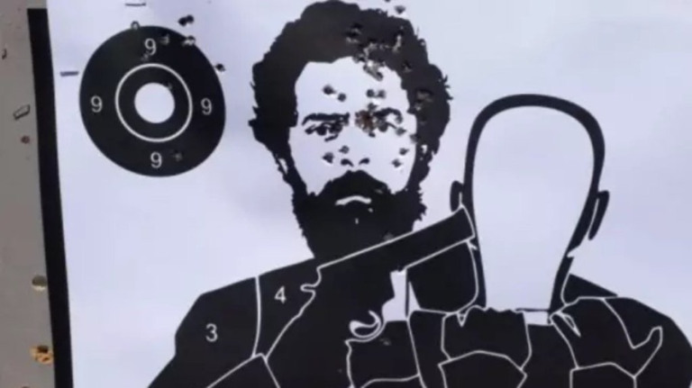 Empresário que atirou em imagem de Lula já perdeu ação contra petista