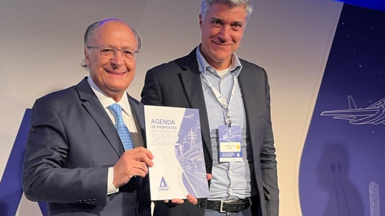 Alckmin sinaliza com privatizações, mas não de empresas grandes