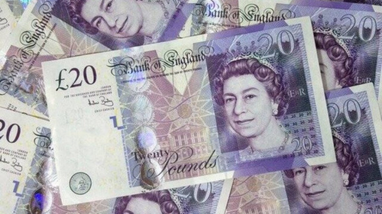 BC britânico adota maior alta dos juros desde 1995