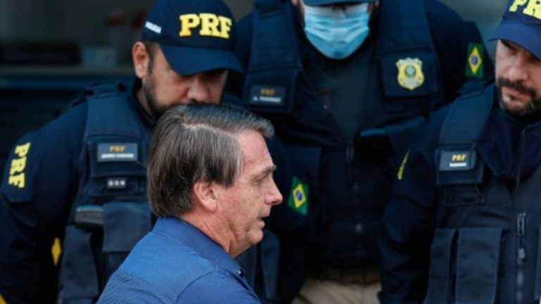 Bolsonaro volta a sugerir vale-alimentação em dobro para servidores