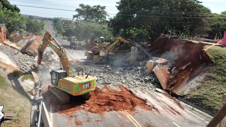 Oriente deve receber viaduto com 35m em substituição a estrutura demolida
