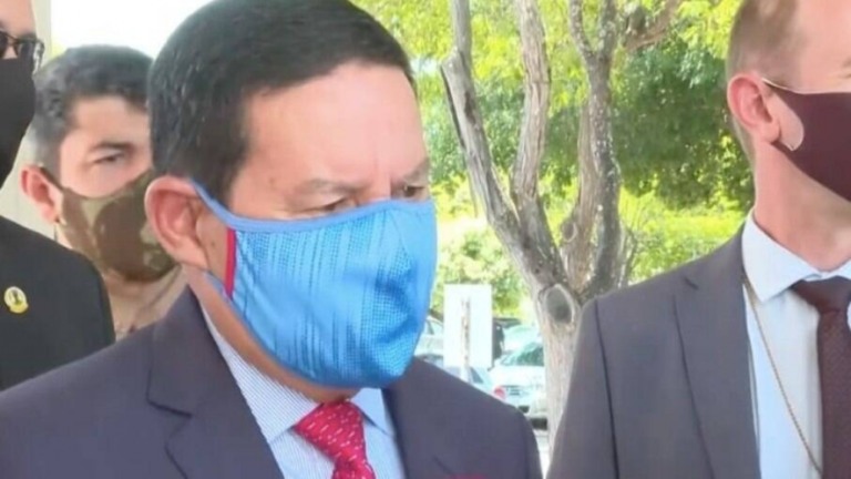 Mourão sobre Petrobras: 'Bolsonaro sabe as pressões que está sofrendo'