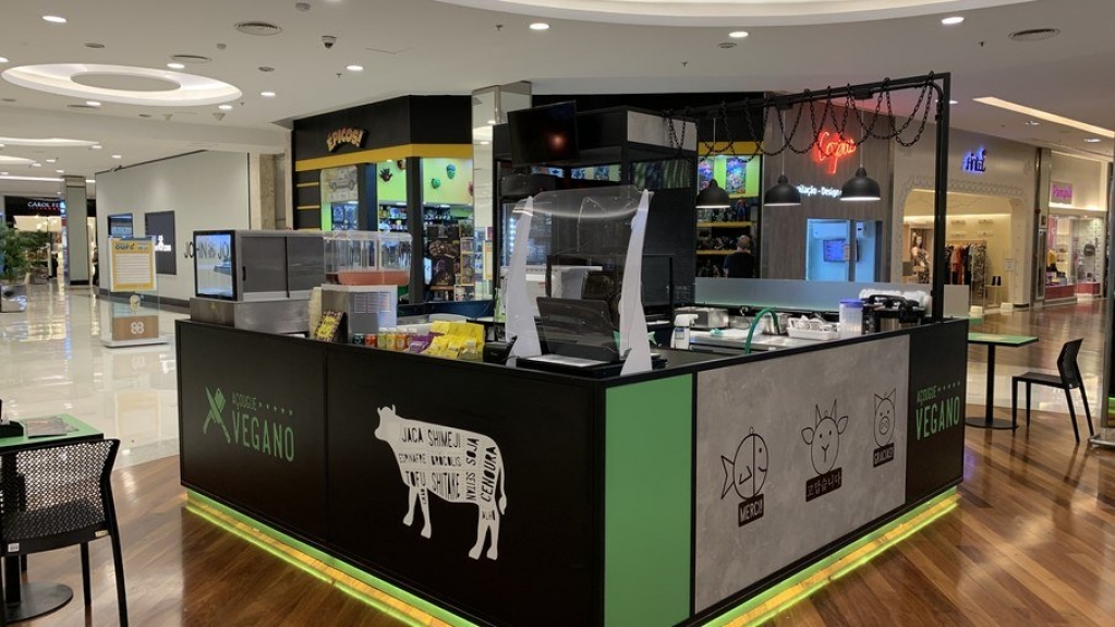 Açougue Vegano chama a atenção até mesmo de quem consome carne animal Açougue Vegano chama a atenção até mesmo de quem consome carne animal