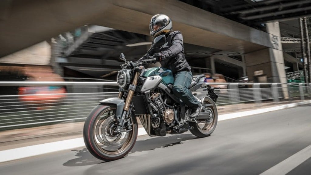 Honda CB 650 R ganha nova cor na linha 2023