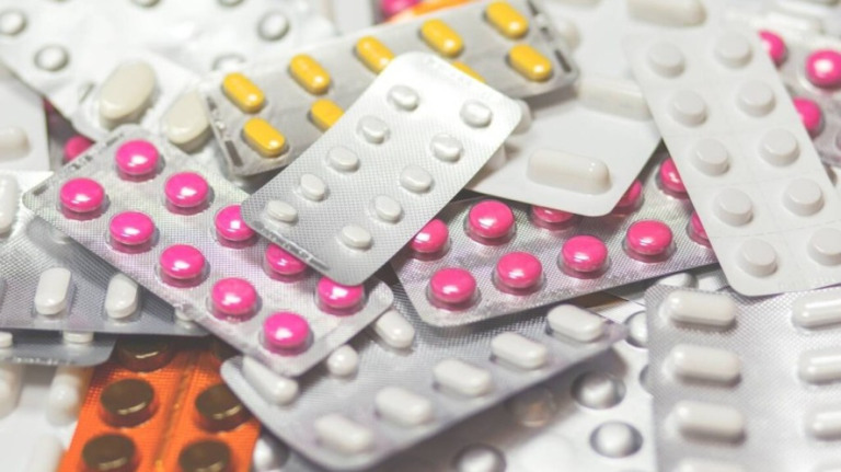EUA: número de mortes por overdose entre adolescentes mais que dobra