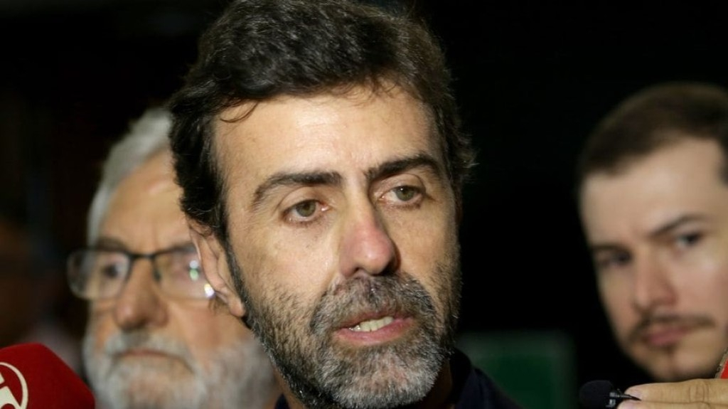 Embratur foi cabine de emprego, diz Freixo ao criticar Bolsonaro