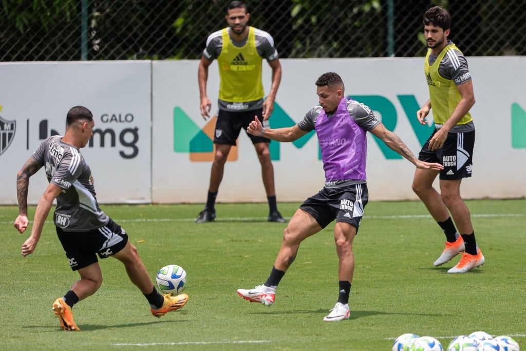 Atlético encerra treinamento e segue para Uberlândia para enfrentar o América-MG