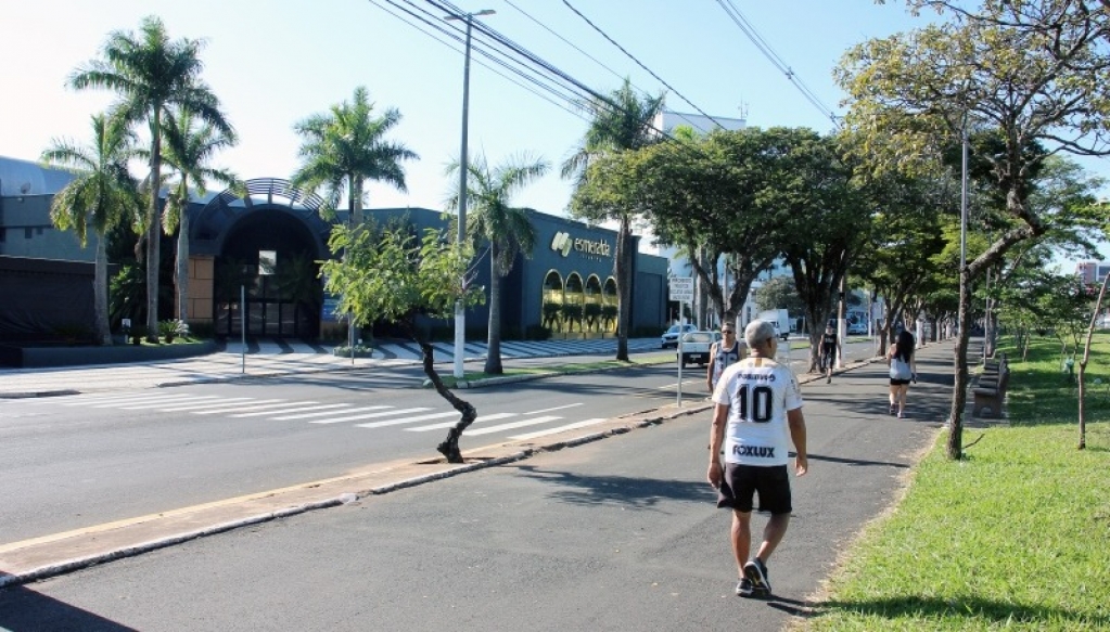 O entorno da Avenida das Esmeraldas é hoje o local onde os imóveis residenciais são alugados com mais rapidez na cidade O entorno da Avenida das Esmeraldas é hoje o local onde os imóveis residenciais são alugados com mais rapidez na cidade
