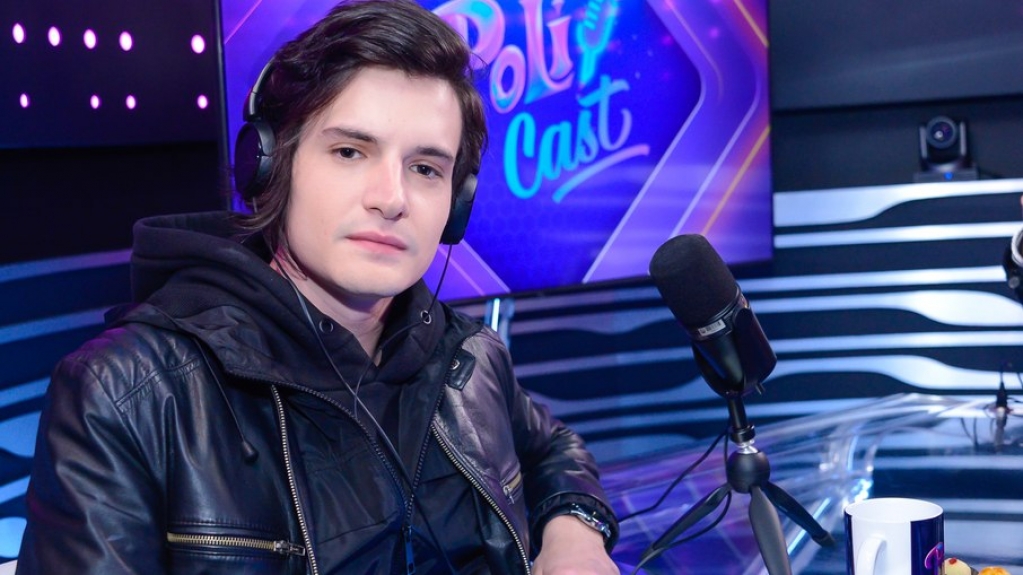 Ator sofre ataques de ódio após substituir João Guilherme em Poliana Ator sofre ataques de ódio após substituir João Guilherme em Poliana