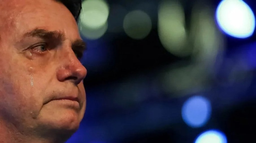 Loja virtual de Bolsonaro sai do ar após ser alvo de piada nas redes