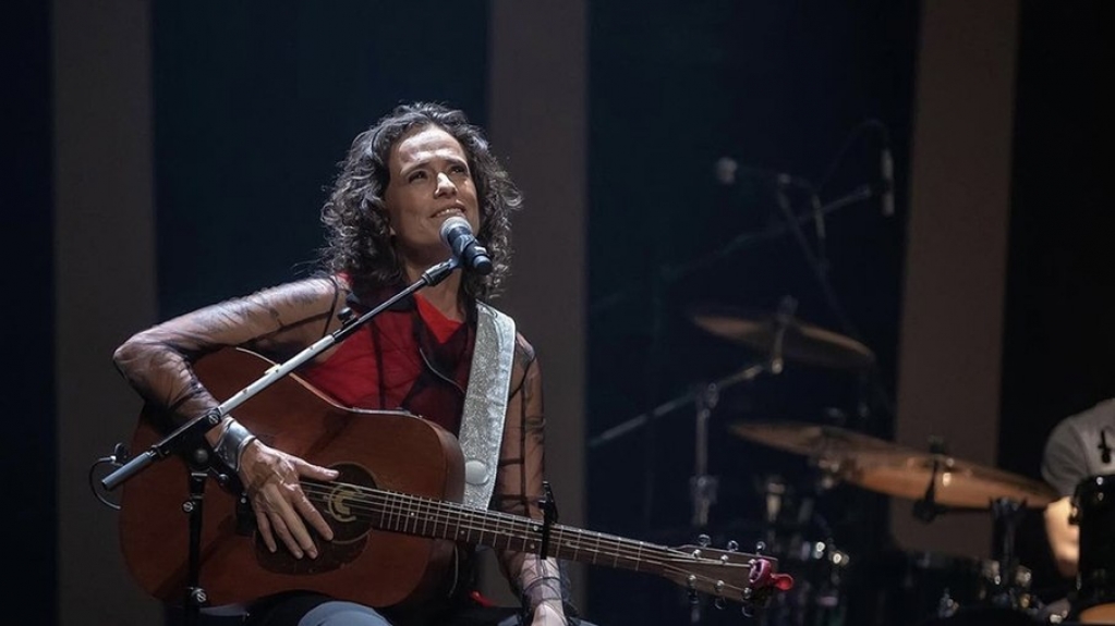 Zélia Duncan desmente casamento com ex de Jô Soares: "Tô gargalhando aqui!"
