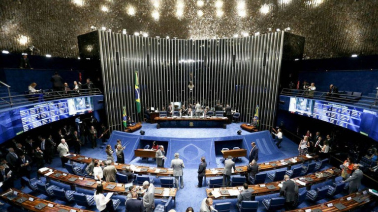 Juristas criticam PEC das Bondades: 'Desvio constitucional'