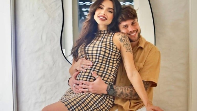Nasce Theo, primeiro filho de Paula Amorim e Breno Simões