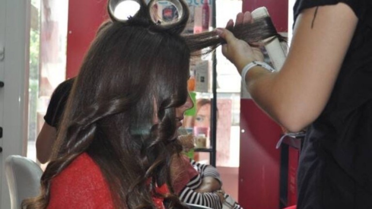 Salão de beleza encarece até 30% com retomada de eventos presenciais