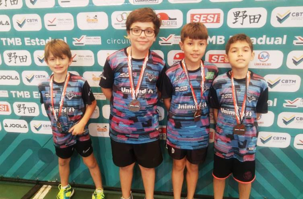 Tênis de Mesa de Marília conquista dez medalhas em competição estadual