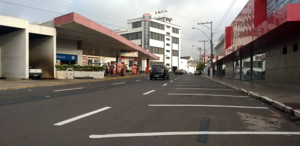 Avenida ganha vagas em 45 graus