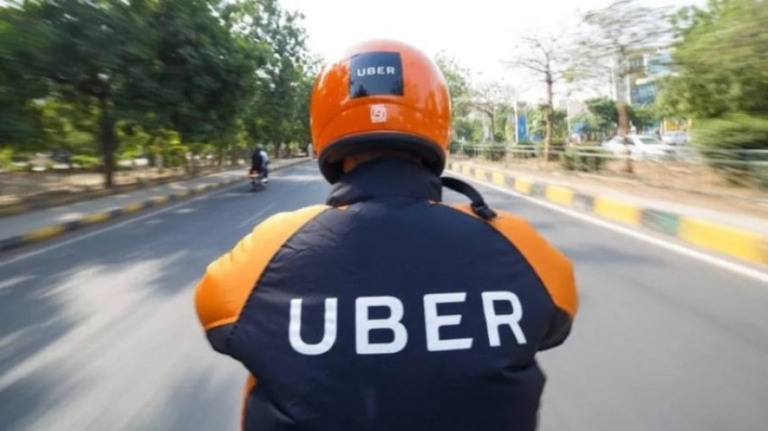 Prefeito de São Paulo decreta suspensão do Uber Moto