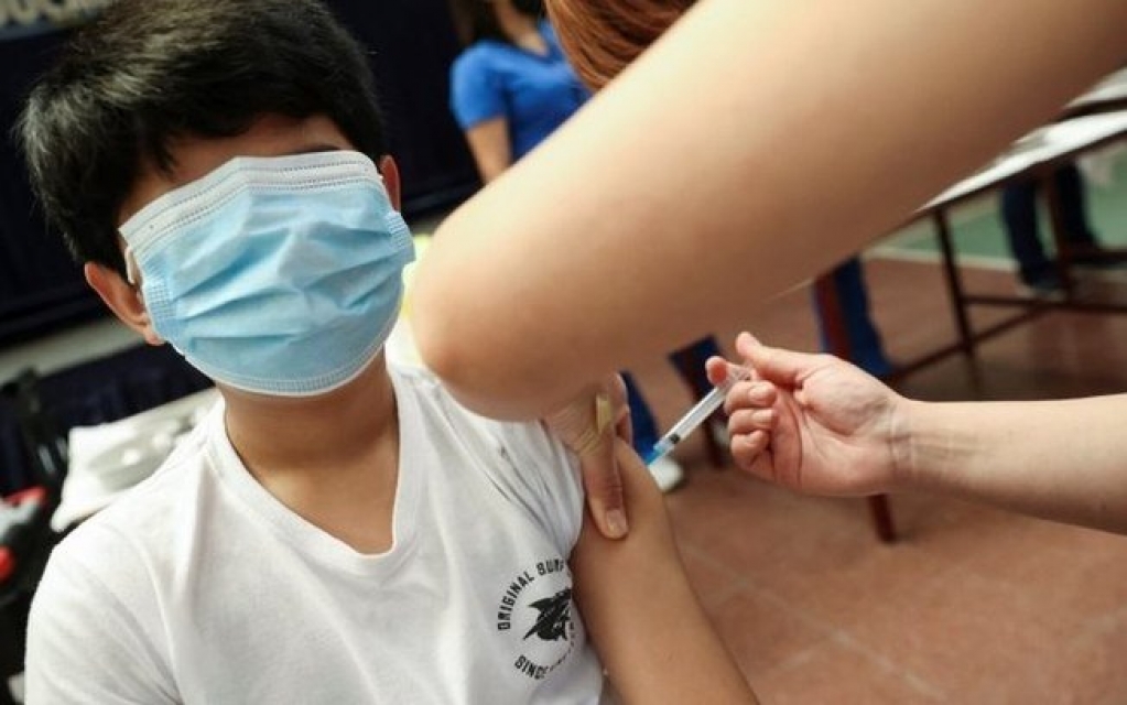 Anvisa libera CoronaVac para menores de 6 a 17 anos; entenda o esquema