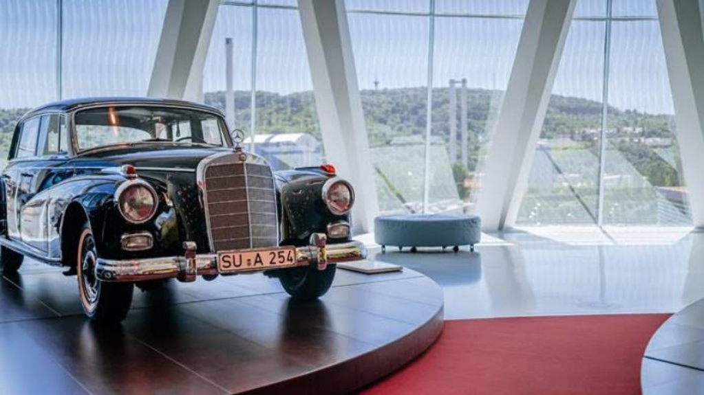 MB 300, o Adenauer que faz parte do acervo do Museu Mercedes-Benz