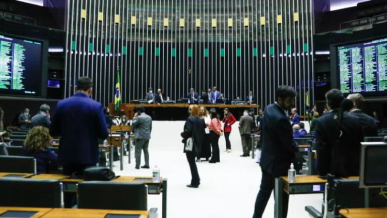 PEC Eleitoral: Câmara dos Deputados aprova texto-base em 1° turno