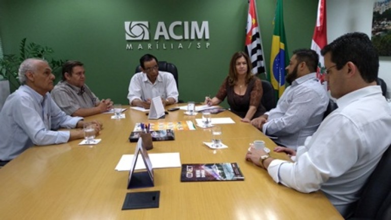 Encontro nesta quarta-feira definiu detalhes sobre volta da zona azul