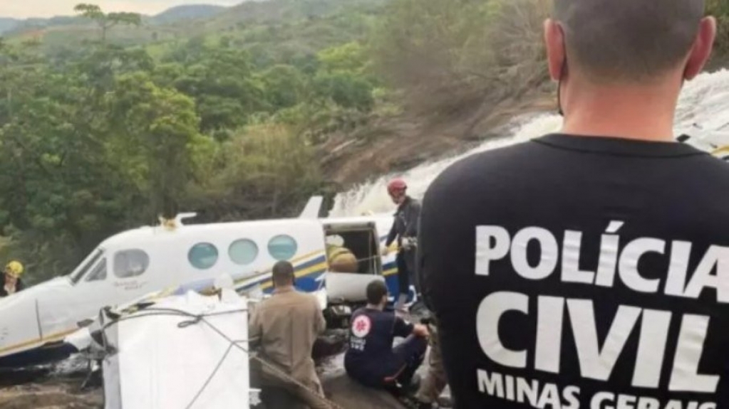 Polícia investiga responsabilidade criminal em acidente de avião de Marília Polícia investiga responsabilidade criminal em acidente de avião de Marília