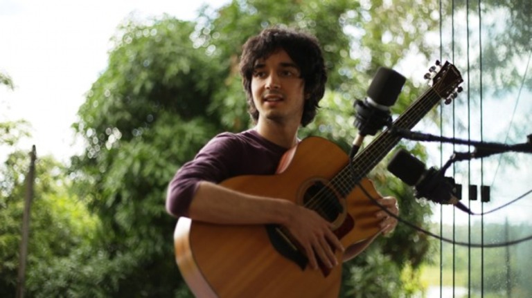 Zé Tedesco canta Nova MPB no quinto episódio do ‘Colibri! Apresenta’