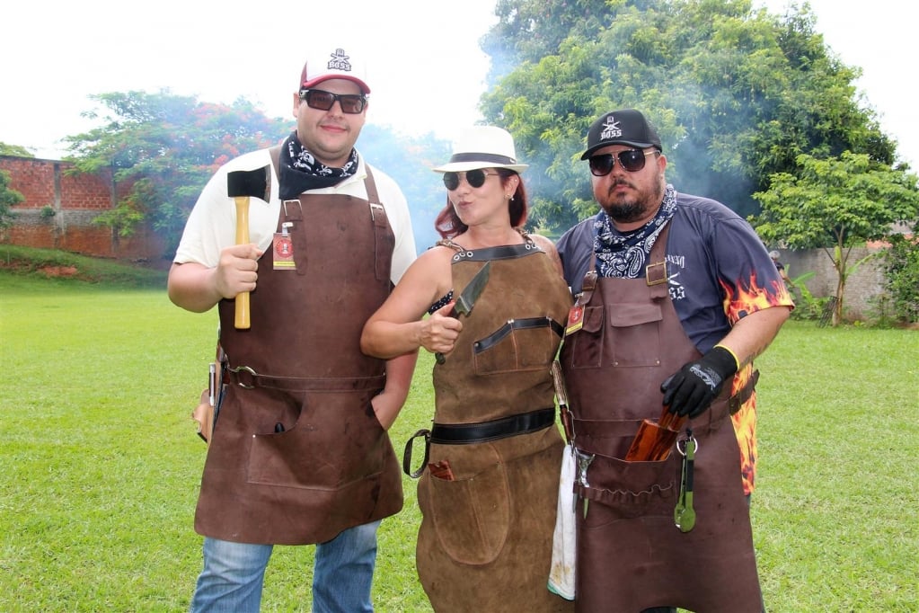 Chefs criam curso e eventos para aprender, fazer e consumir churrasco em Marília